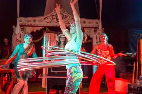 Miss Djura Swingende Hoela Hoeps